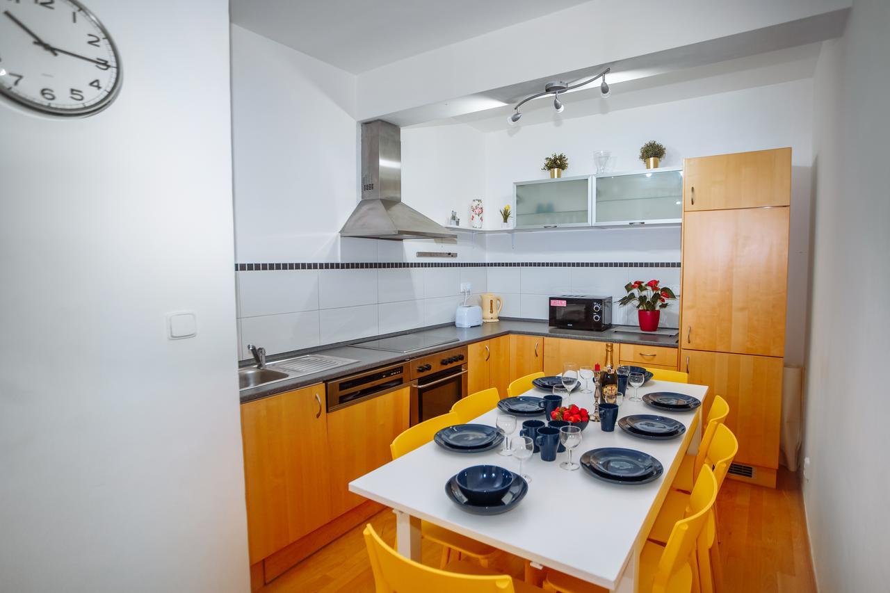 Beautiful Apartment In Central Residence Praga Exterior foto